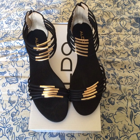 Aldo Sandals