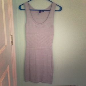 Gray H&M dress.