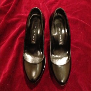 Steven platform dress pumps