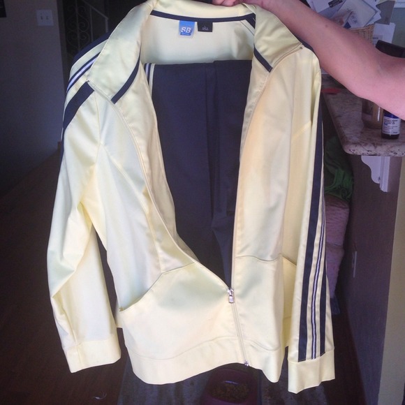 Running jacket and pants set