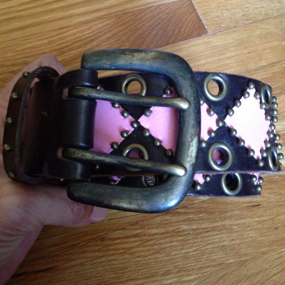 A pretty brown and pink belt 🚫sold🚫