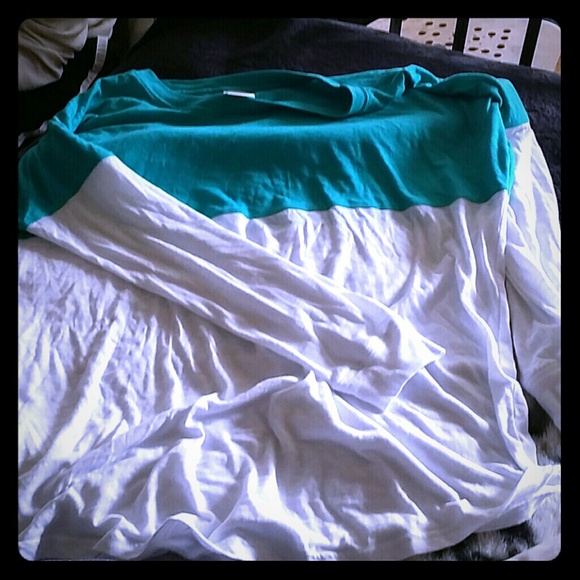 VS "PINK" varsity crew shirt. Size L