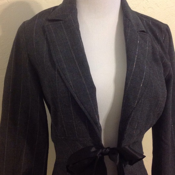 BUNDLED! Guess blazer - Picture 2 of 3