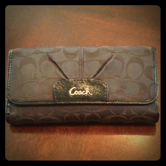 Coach wallet