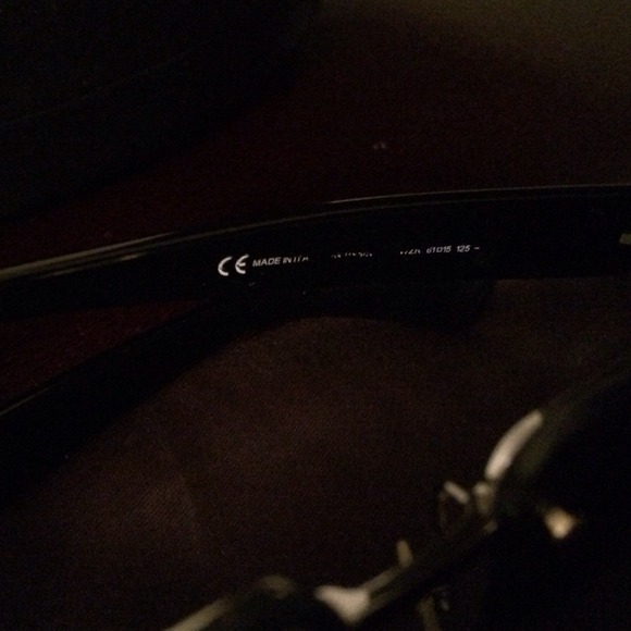 Gucci sunglasses grey gradient lenses side GG logo main image 2