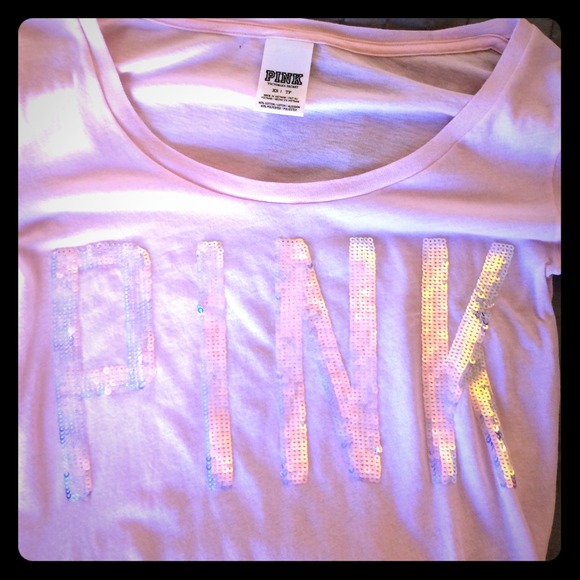 VS pink tee with sequences XS