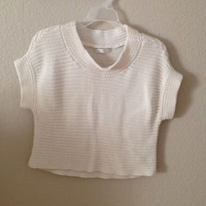 Vintage white cropped knit top