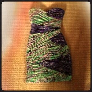 Dress perfect for graduation or jr prom