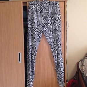 Black white pants