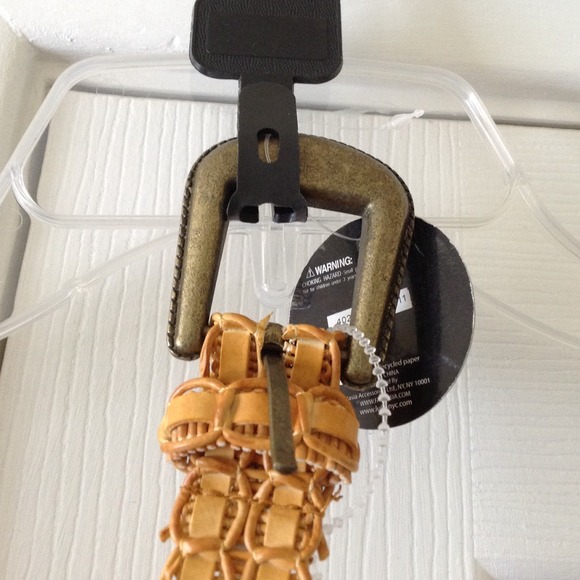 Belt - Picture 2 of 3