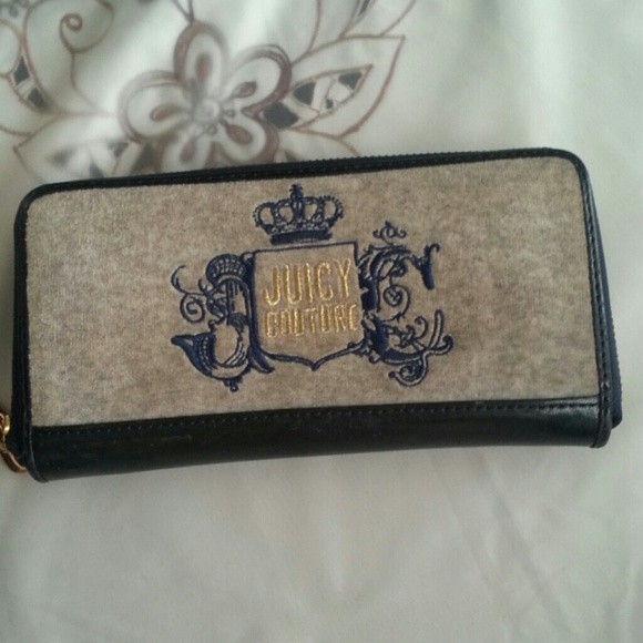 Sold @ to.a friend.  Juicy couture wallet