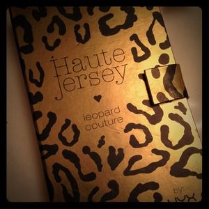 💗NYX Haute Jersey leopard couture makeup palette!