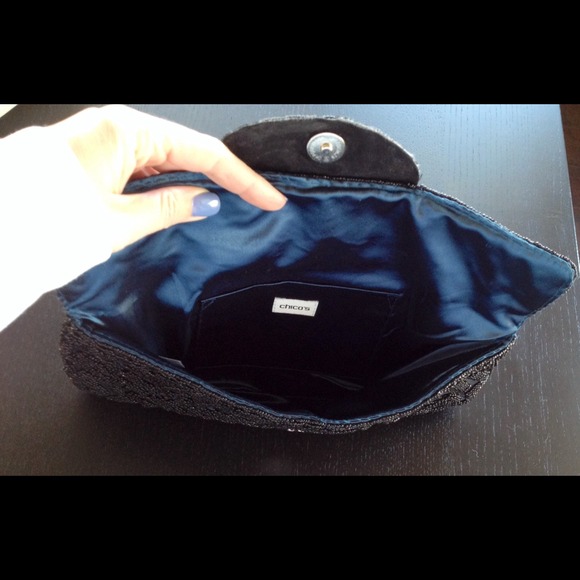 Beautiful blue satin clutch with black beading - Picture 3 of 3