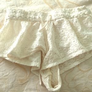 White shorts Lacey