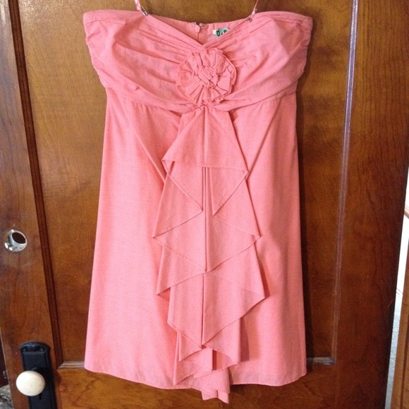 Strapless dress