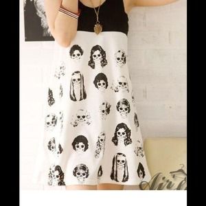 *🚫SOLD IN BUNDLE🚫Skull print mini dress nwt