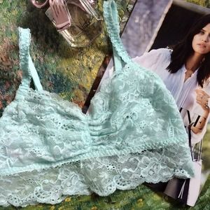 VS PINK lace bralette