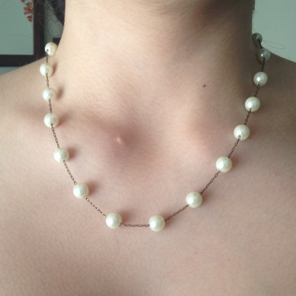 Darker brass like chain with pearls