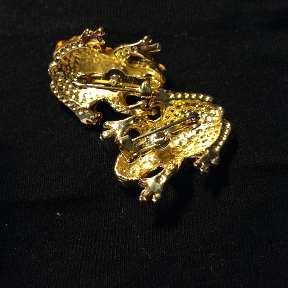 Vintage jeweled frog brooch 🐸 - Picture 2 of 2