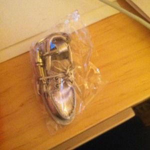 Small sperry key chain