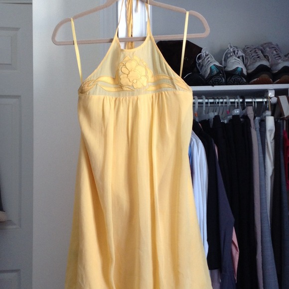 Yellow summer dress.