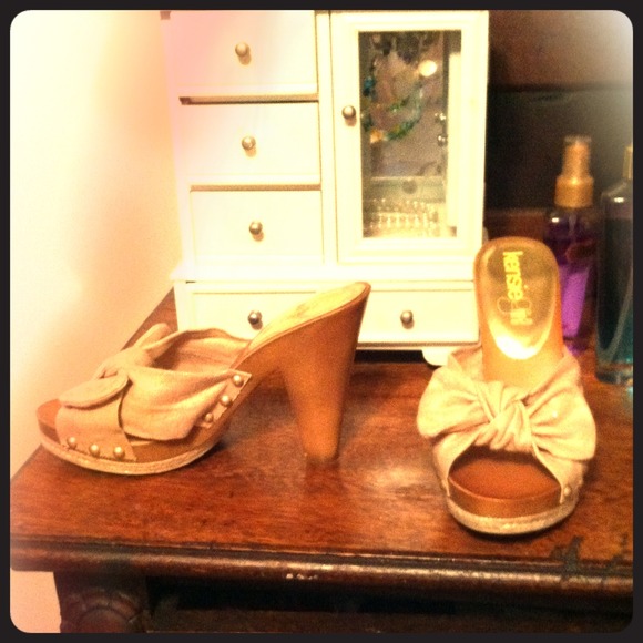 Kensie girl shoes!! Size 7 and a half