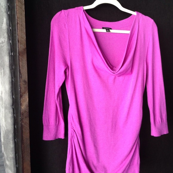 Ann Taylor , fuchsia 3/4 sleeve top size M - Picture 1 of 3