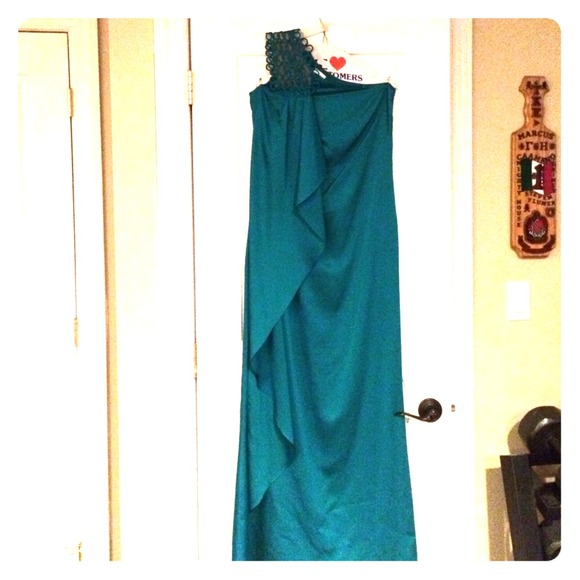 Max and Cleo Sheath Dress
