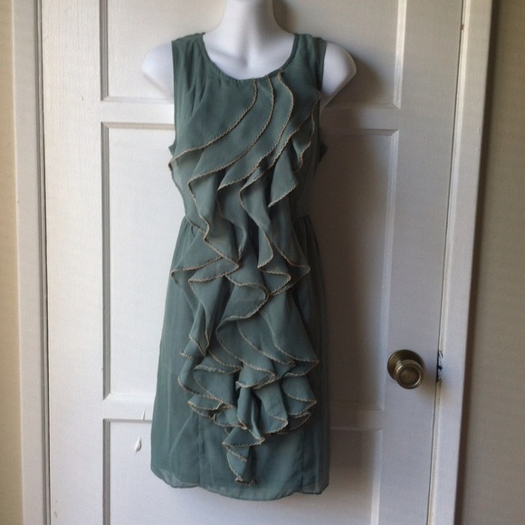 Ruffle Dress bundle