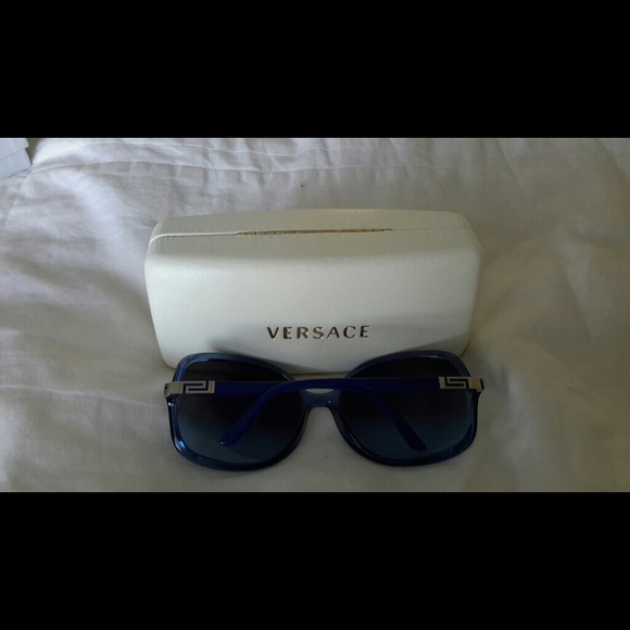 100% AUTHENTIC VERCACE SUNGLASSES