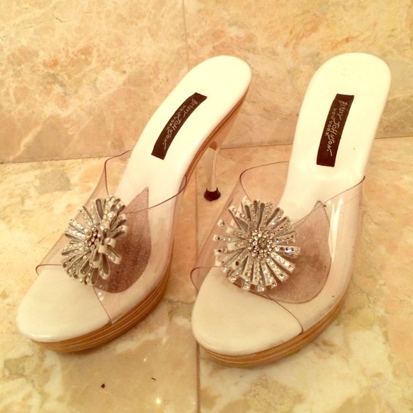 Betsey Johnson heals