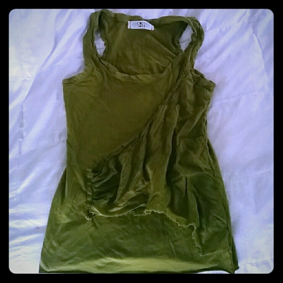 **reduced** Sleeveless Top