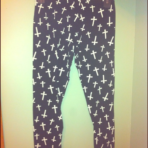 Black & White Cross Leggings