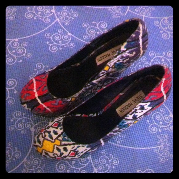 Steve Madden multi color wedge worn twice.