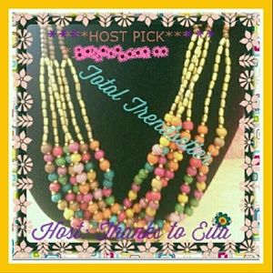 NWOT NECKLACE & BRACELET SET