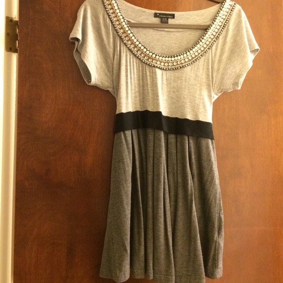 Beautiful beaded shirt - Picture 3 of 4