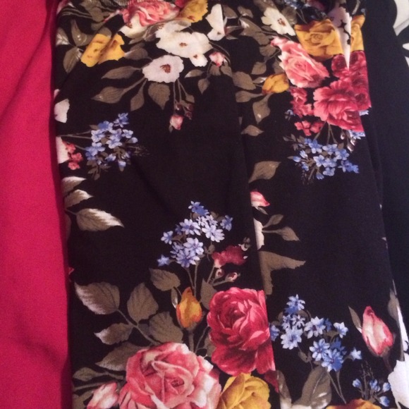 Brand new floral leggings