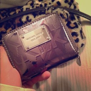 MK small silver/purple wallet, new