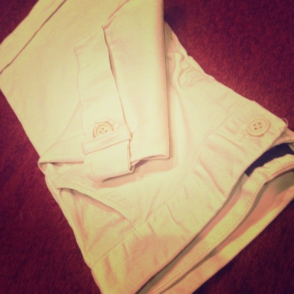 Star city Capri's white/beige
