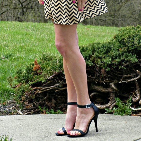 **SOLD! 🎉🎊 Heels - Picture 2 of 2
