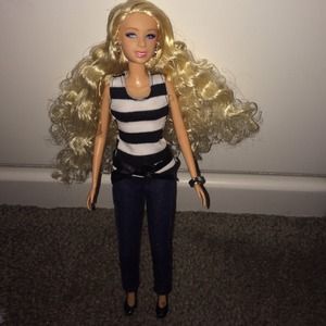 Taylor Swift doll