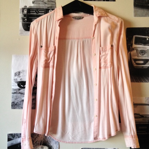 pink light throw over