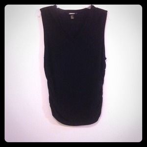 DKNY SLEEVELESS SHIRT-SOLD