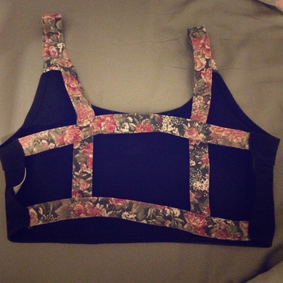 💗SOLD💗 Brandy Melville Bralete