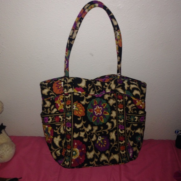 Vera Bradley handbag. - Picture 2 of 3
