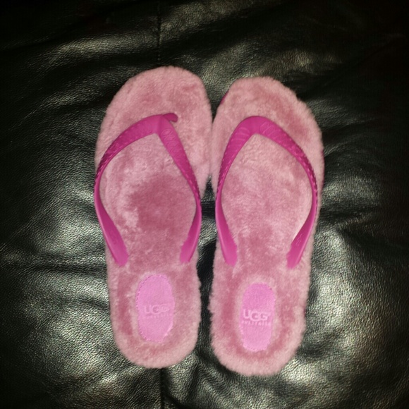 UGG Fluffie Womens Sandal
