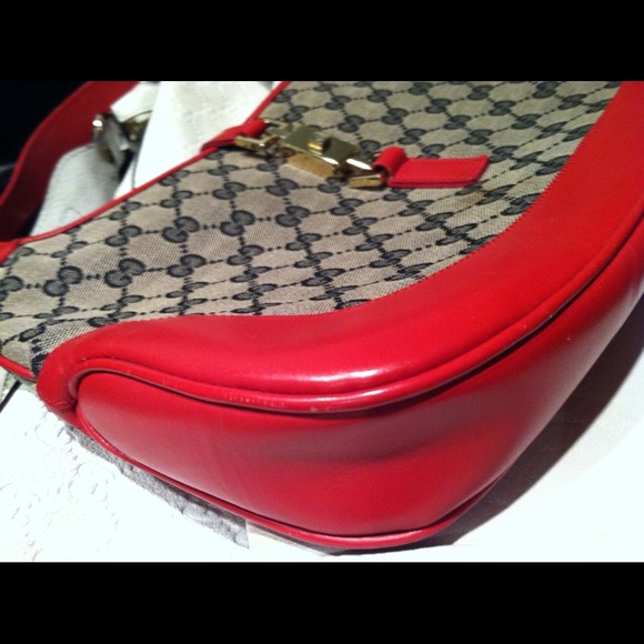 🔴🔴sold🔴🔴Gucci leather with monogram JackieO