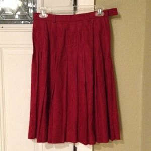 Deep red Jones of New York Linen pleated skirt.