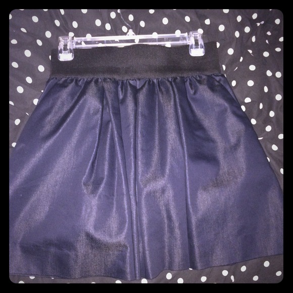 Black scrunch waist black A line skirt