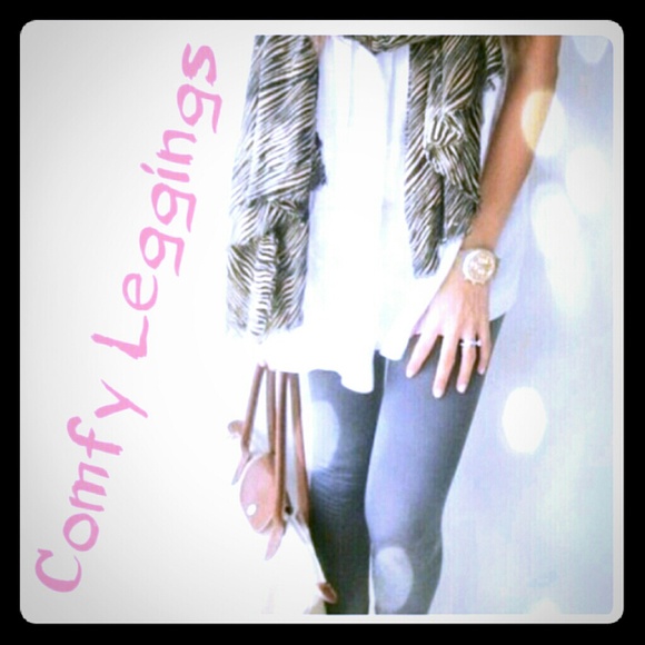 NWT Soft gray leggings